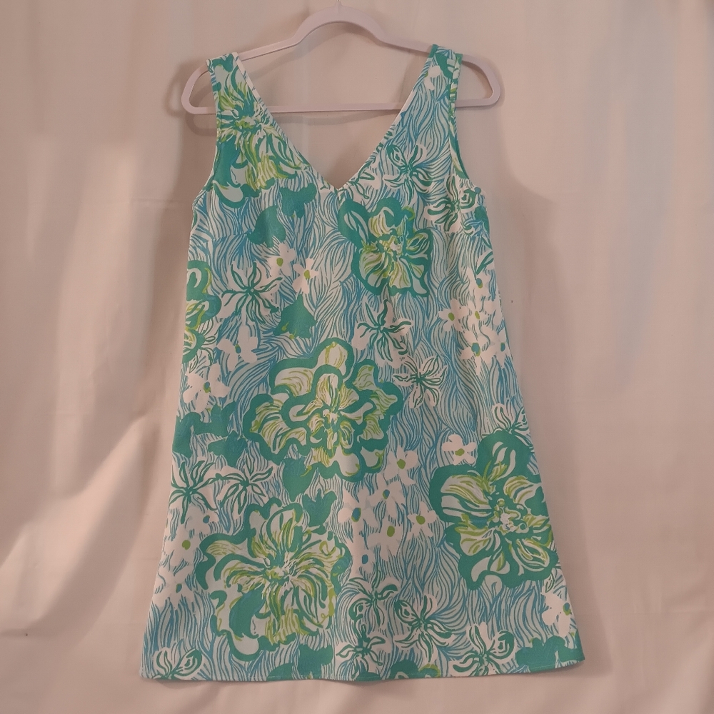 Lilly Pulitzer Calissa wave rider logoon dress.